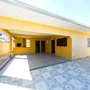 https://casa-amarela-de-esquina.santa-catarina-brasil.com